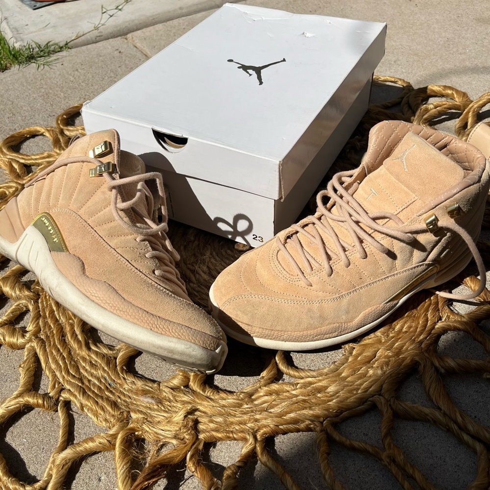 Air Jordan 12 Retro